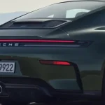 اختراع جدید پورشه شیشه پشتی ماشین را بدون برف‌پاک‌کن، تمیز می‌کند