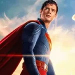 باتیستا در نقش برینیاک برای نبرد با سوپرمن آماده می‌شود