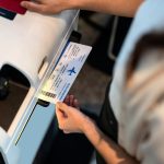 چرا باید همیشه کارت پرواز خود را چاپ کنید؟