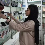 قدرت خرید مردم آب رفت؛ خرید موبایل دست دوم بیشتر از نو شد قدرت خرید مردم آب رفت؛ خرید موبایل دست دوم بیشتر از نو شد