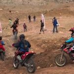 مسابقه موتورسواری زنان در کرمانشاه جنجالی شد + فیلم مسابقه موتورسواری زنان در کرمانشاه جنجالی شد + فیلم