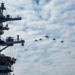 ۳ ناو هواپیمابر آمریکایی منهدم شد + عکس ۳ ناو هواپیمابر آمریکایی منهدم شد + عکس