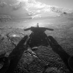 سایه یک مسافر تنها بر خاک سرخ مریخ؛ عکسی که تاریخی شد سایه یک مسافر تنها بر خاک سرخ مریخ؛ عکسی که تاریخی شد