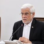 عارف: کشور در حوادث دی ماه یک باخت جدی داشت/ برای من ارزش پرخاش یک دانشجو بیشتر از تکریم افراد است عارف: کشور در حوادث دی ماه یک باخت جدی داشت/ برای من ارزش پرخاش یک دانشجو بیشتر از تکریم افراد است