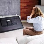 5 تا از بدترین مکان ها برای قرار دادن تلویزیون در خانه 5 تا از بدترین مکان ها برای قرار دادن تلویزیون در خانه