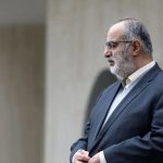 توئیت جنجالی حسام الدین آشنا/ هیچ‌کس هیچ‌جا نرفته است