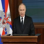 پوتین:کسانی که منافع ملی روسیه را تهدید می‌کنند، مهار می کنیم