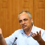 واکنش احمد زیدآبادی به بازداشت اعضای جبهه اصلاحات / ظریف و لغزنده است!