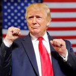 ترامپ در پایگاه نظامی «فورت برگ» رقص مشهورش را اجرا کرد+ فیلم ترامپ در پایگاه نظامی «فورت برگ» رقص مشهورش را اجرا کرد+ فیلم