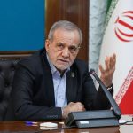 واکنش باورنکردنی پزشکیان به اظهارات نماینده رهبر انقلاب + فیلم