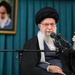 نوشته نگین انگشتر رهبر انقلاب خبرساز شد + عکس