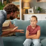 ۵ اشتباه رایج والدین که منشا بدترین رفتار کودکان است/ پدران و مادران این چند نکته را رعایت کنند