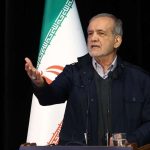 روبوسی غافلگیرکننده استاندار مازندران با یک زن در حضور پزشکیان + فیلم روبوسی غافلگیرکننده استاندار مازندران با یک زن در حضور پزشکیان + فیلم