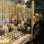 واکنش قیمت طلا به احتمال آغاز جنگ / طلای ۱۸ عیار گرمی ۴ میلیون تومان گران شد! واکنش قیمت طلا به احتمال آغاز جنگ / طلای ۱۸ عیار گرمی ۴ میلیون تومان گران شد!