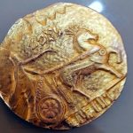 بازداشت گنج‌یابان در هتل؛ یک سکه باستانی کشف شد