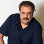 ماجرای علاقه عجیب پدربزرگ بازیگر مشهور سینما و تلویزیون به برق و تغییر فامیلی‌اش! + فیلم