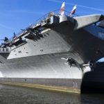 چرا سوختگیری یک ناو هواپیمابر ۴ سال طول میکشد؟ چرا سوختگیری یک ناو هواپیمابر ۴ سال طول میکشد؟