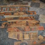 گنجینه پنهان در اعماق خانه؛ تابلوهای قرون وسطایی تاریخ را بازخوانی میکنند گنجینه پنهان در اعماق خانه؛ تابلوهای قرون وسطایی تاریخ را بازخوانی میکنند