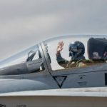 هزینه خلبان جنگندههای نیروی هوایی آمریکا شدن چقدر است؟ (سال ۲۰۲۶) هزینه خلبان جنگندههای نیروی هوایی آمریکا شدن چقدر است؟ (سال ۲۰۲۶)