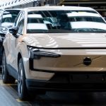 فراخوان بزرگ ولوو برای شاسیبلند EX30؛ خطر آتشسوزی در کمین ۴۰ هزار خودرو فراخوان بزرگ ولوو برای شاسیبلند EX30؛ خطر آتشسوزی در کمین ۴۰ هزار خودرو